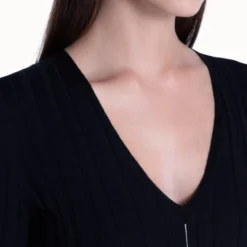 AKRIS Ribbed Knit V-Neck Pullover In Cashmere Silk -Deals Vog Shift Store 445768 scaled