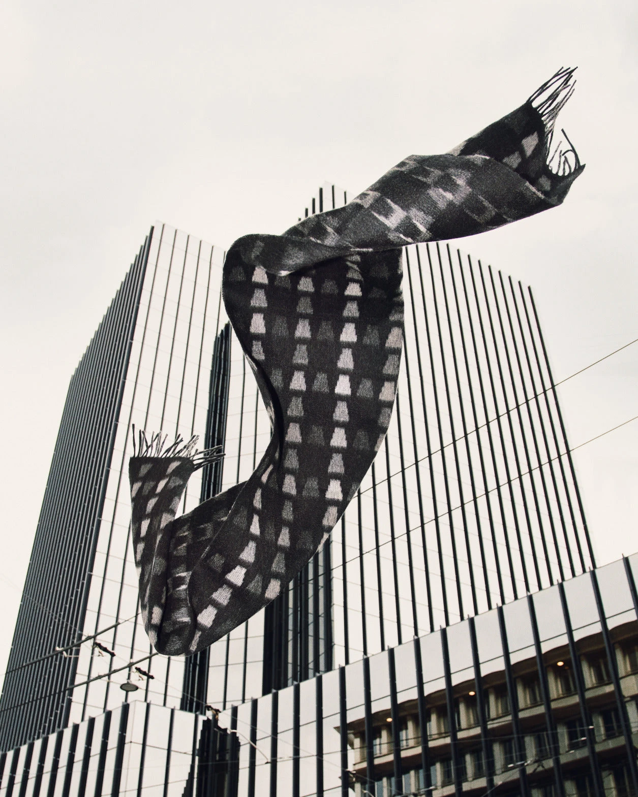 AKRIS Cashmere Trapezoid Print Scarf 4 AKRIS Cashmere Trapezoid Print Scarf - Image 2